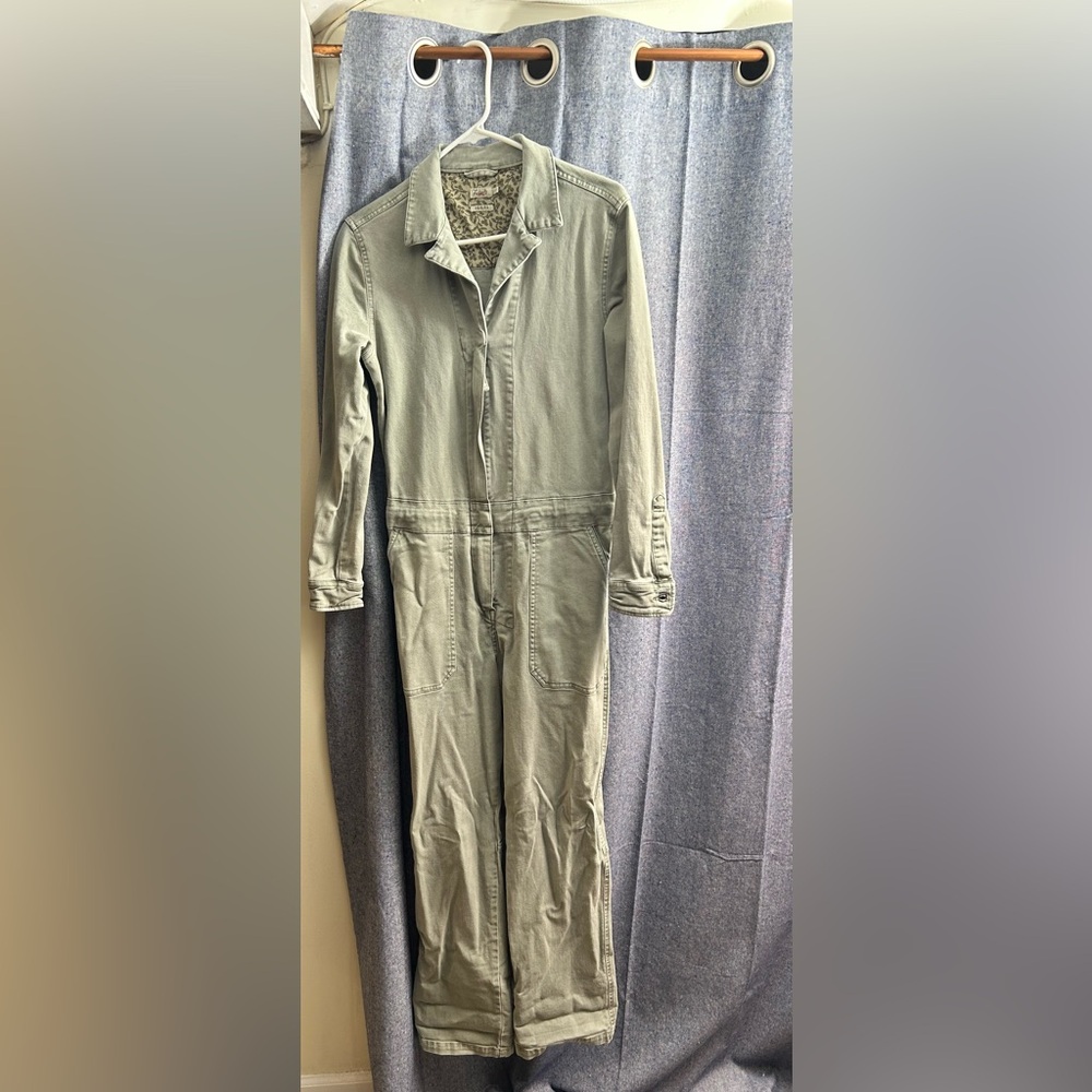 Faherty brand, olive jumpsuit size small